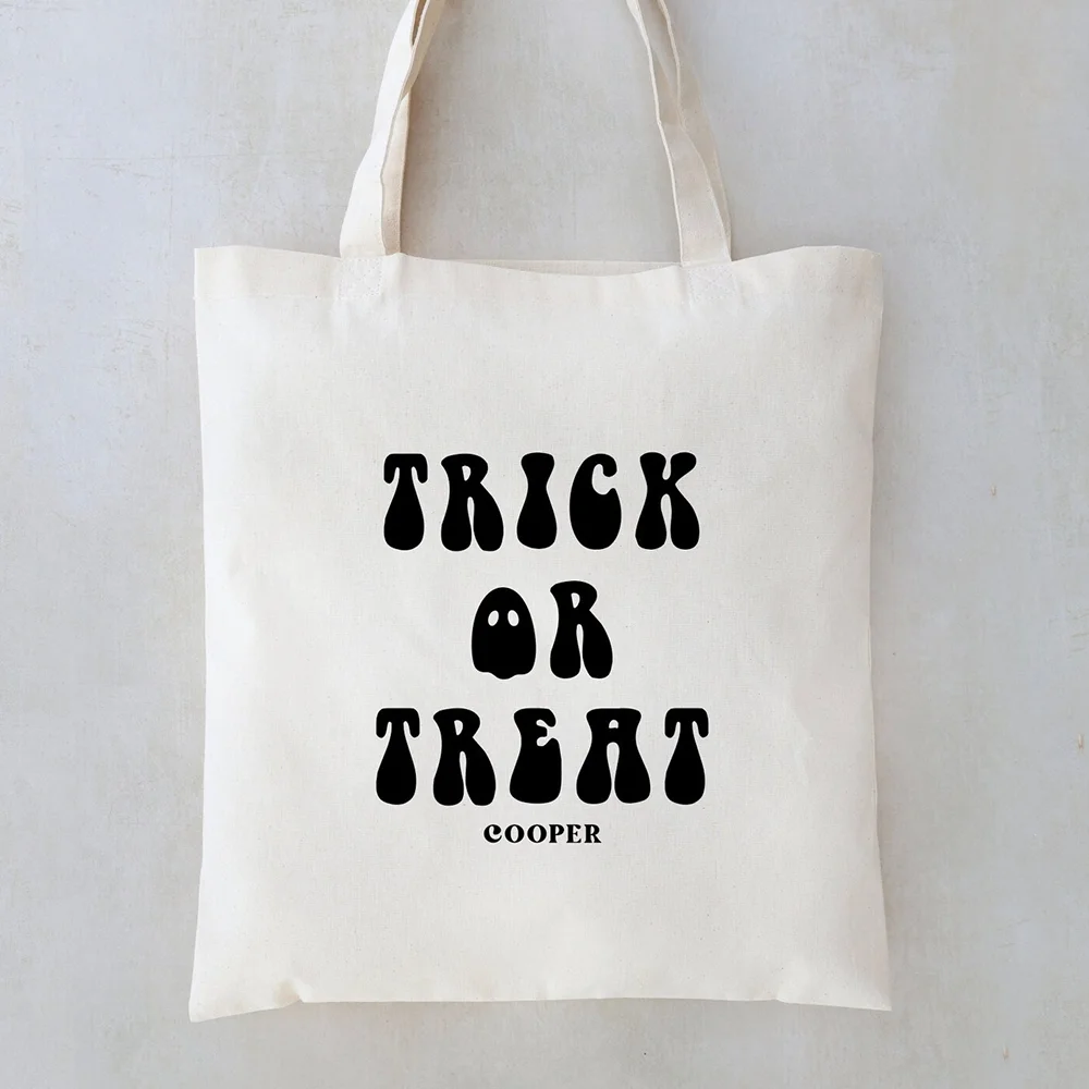

Детская сумка для конфет на Хэллоуин с именем на Хэллоуин, жуткий сезонный аксессуар, осенний праздничный подарок, милая холщовая сумка-тоут с призраком