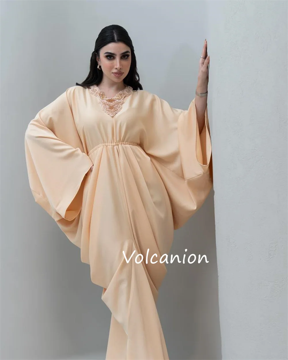 Элегантный трикотаж со складками по индивидуальному заказу, длинные платья с v-образным вырезом на заказ, официальный современный стиль