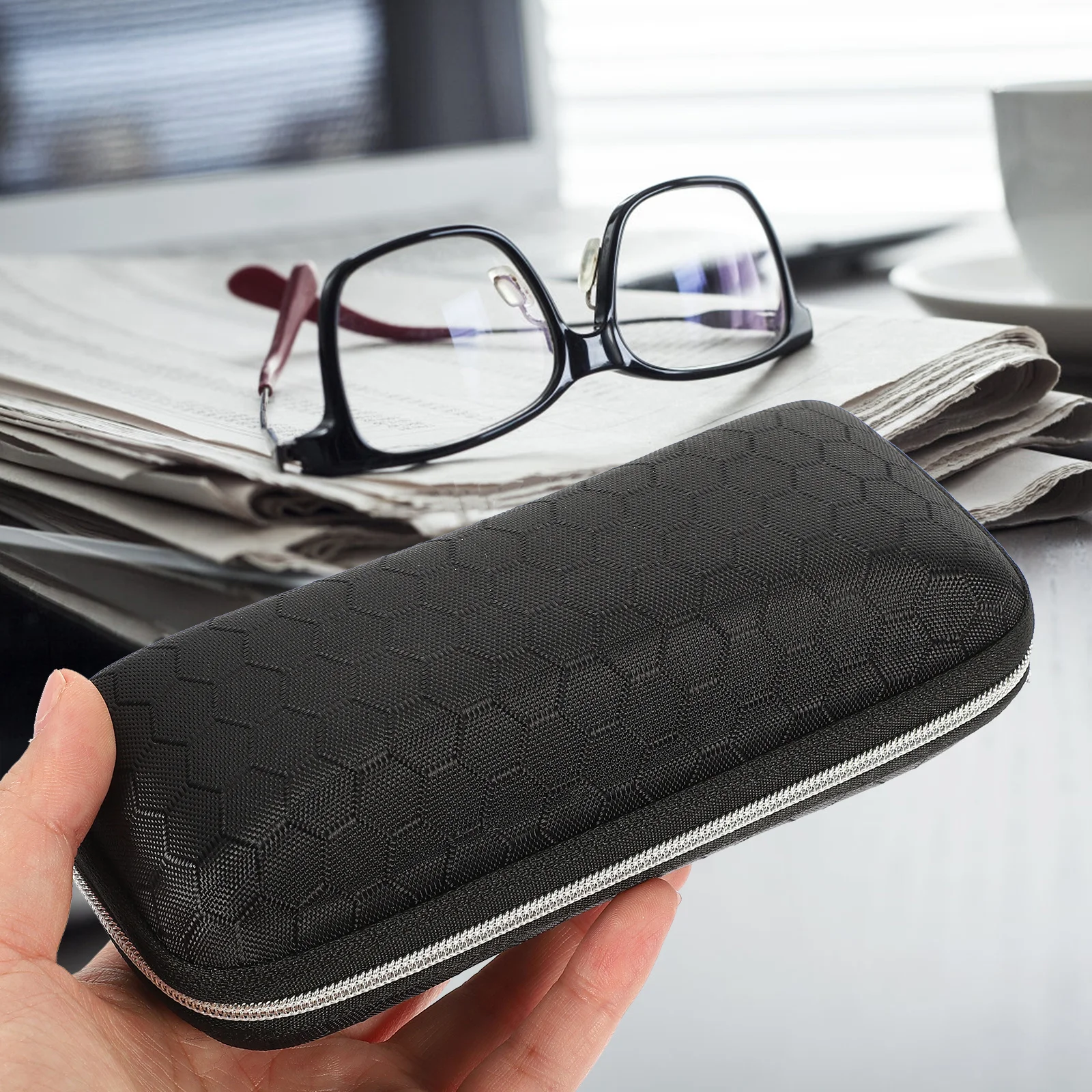 

1pc Eyeglasses Case Black Honeycomb Eva Glasses Box Lightweight Durable Protector For Sunglasses Adults Zipper