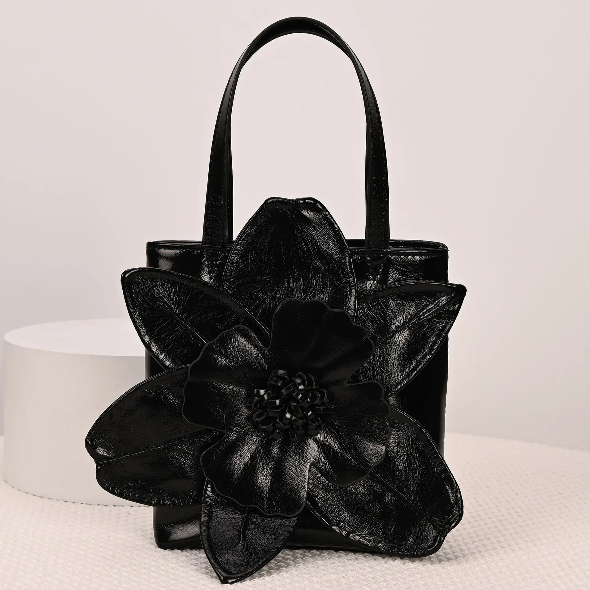 New Chinese Style 3D Flower Decoration Handbag Women's Petal Flower Shoulder Bag Ladies Metal Chain Square Bag Female