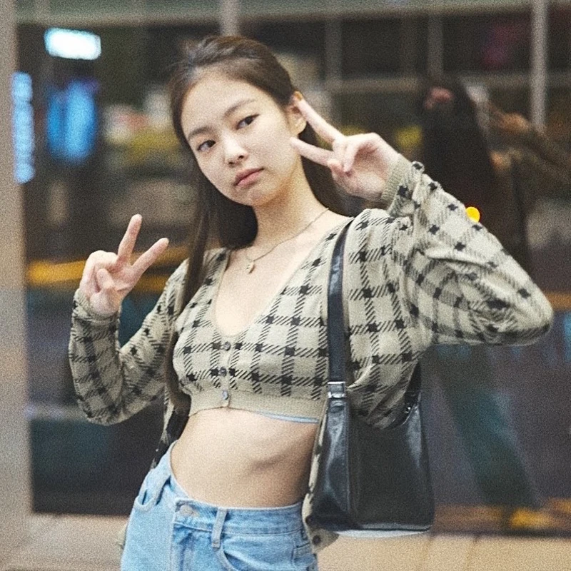 

Fashion Clothes K-pop Outfit Women Jennie Outfit Festival Rave Outfit Khaki Jazz Dancewear Dancer Outfit Stage Costume JL4229