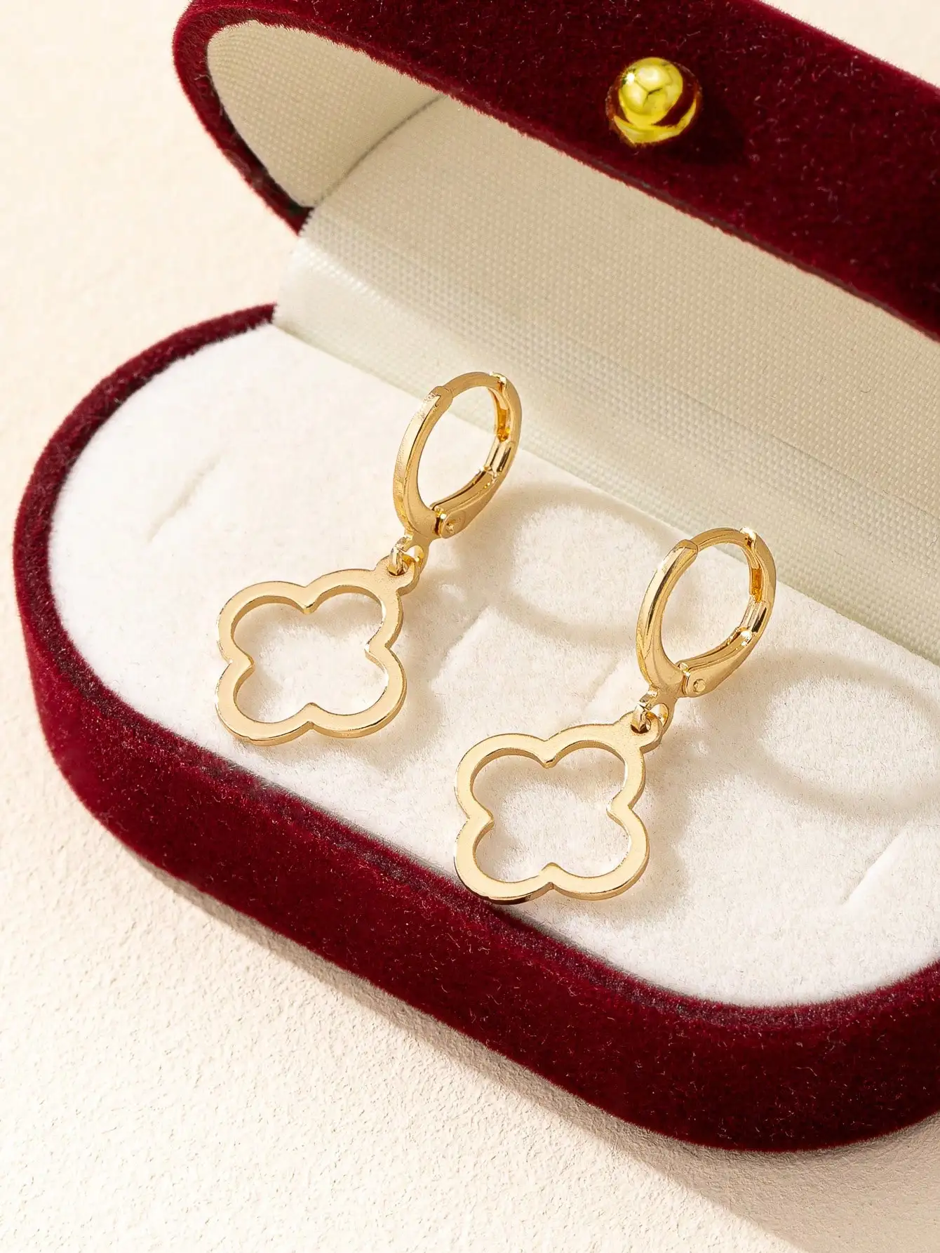 

Gold Hollow Four Leaf Clover Dangle Earrings for Women, Elegant & Lucky Charm Hoop Drop Earrings