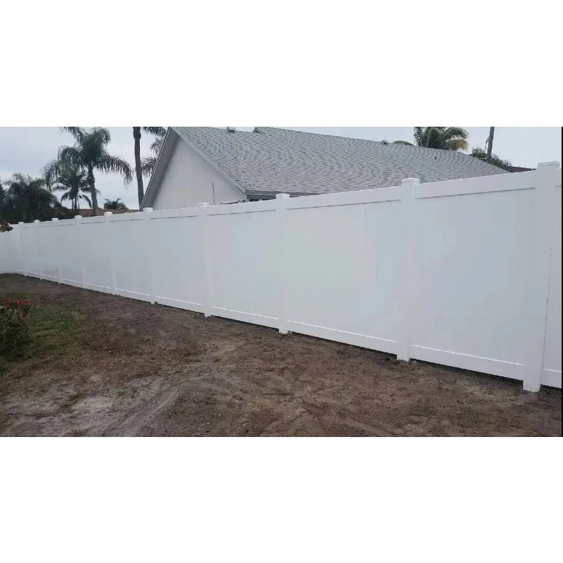 Wholesale Low Price High Quality Horizontal PVC Privacy White Vinyl Fence