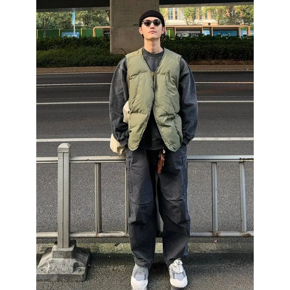 

Thiened Vintage American Retro V-ne Cotton Vest Jaet Street Sle Warm Men's Faion Outerwear No Sve Youth Trendy