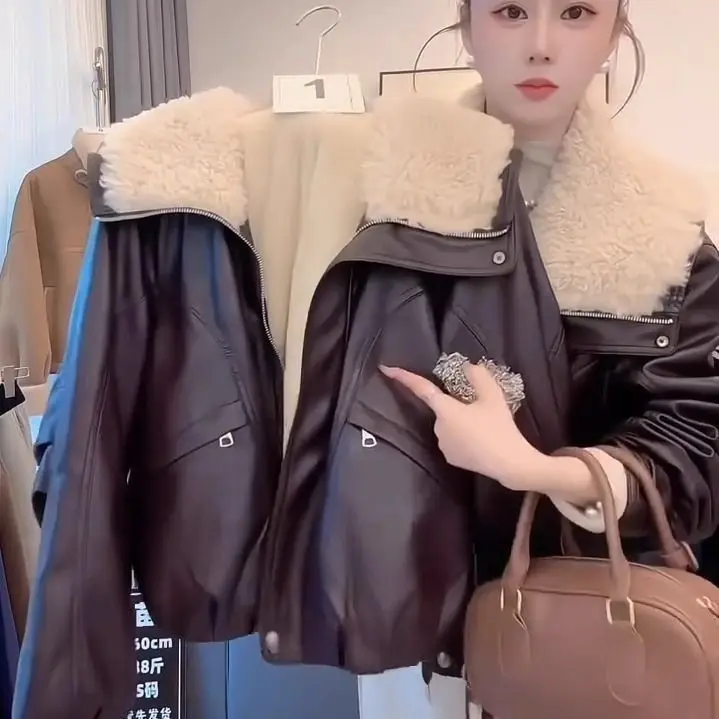 PU Leather Coat Women's New Winter 2027 Add Velvet Padded Leather Jacket Lady Lambswool Lapel Outwear Female Short Overwear Tops