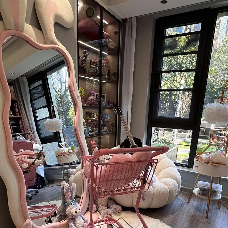 

Cute Design Cream Mirror Modern Girls Floor Hanging Decoration European Mirror Full Body Abnormity Aesthetic Espelhos Products