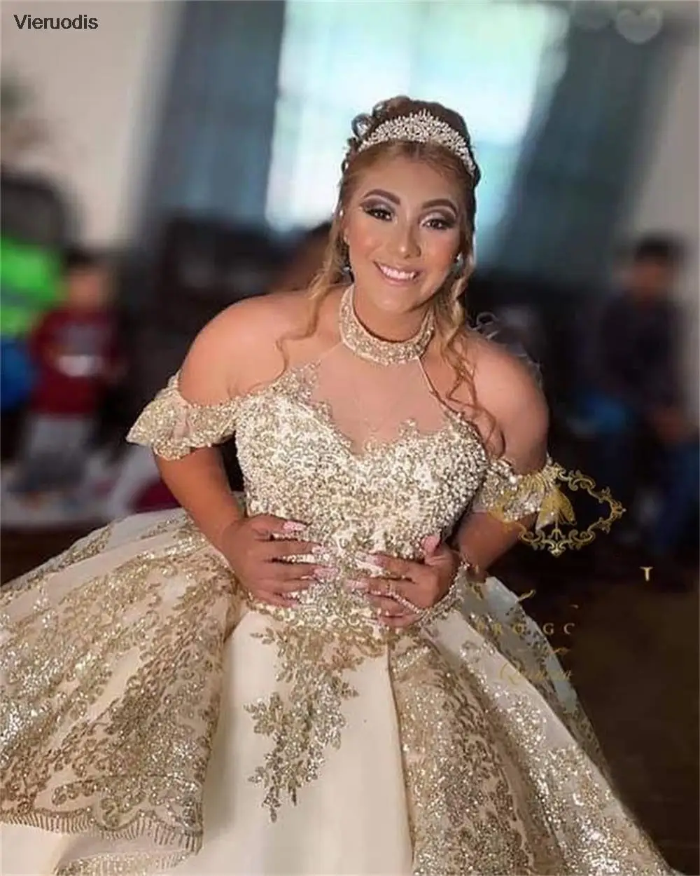 Vestidos de quinceañera de encaje dorado brillante con cuello Halter y hombros descubiertos, vestido de princesa champán dulce 16 para niñas, vestidos de xv años 2021