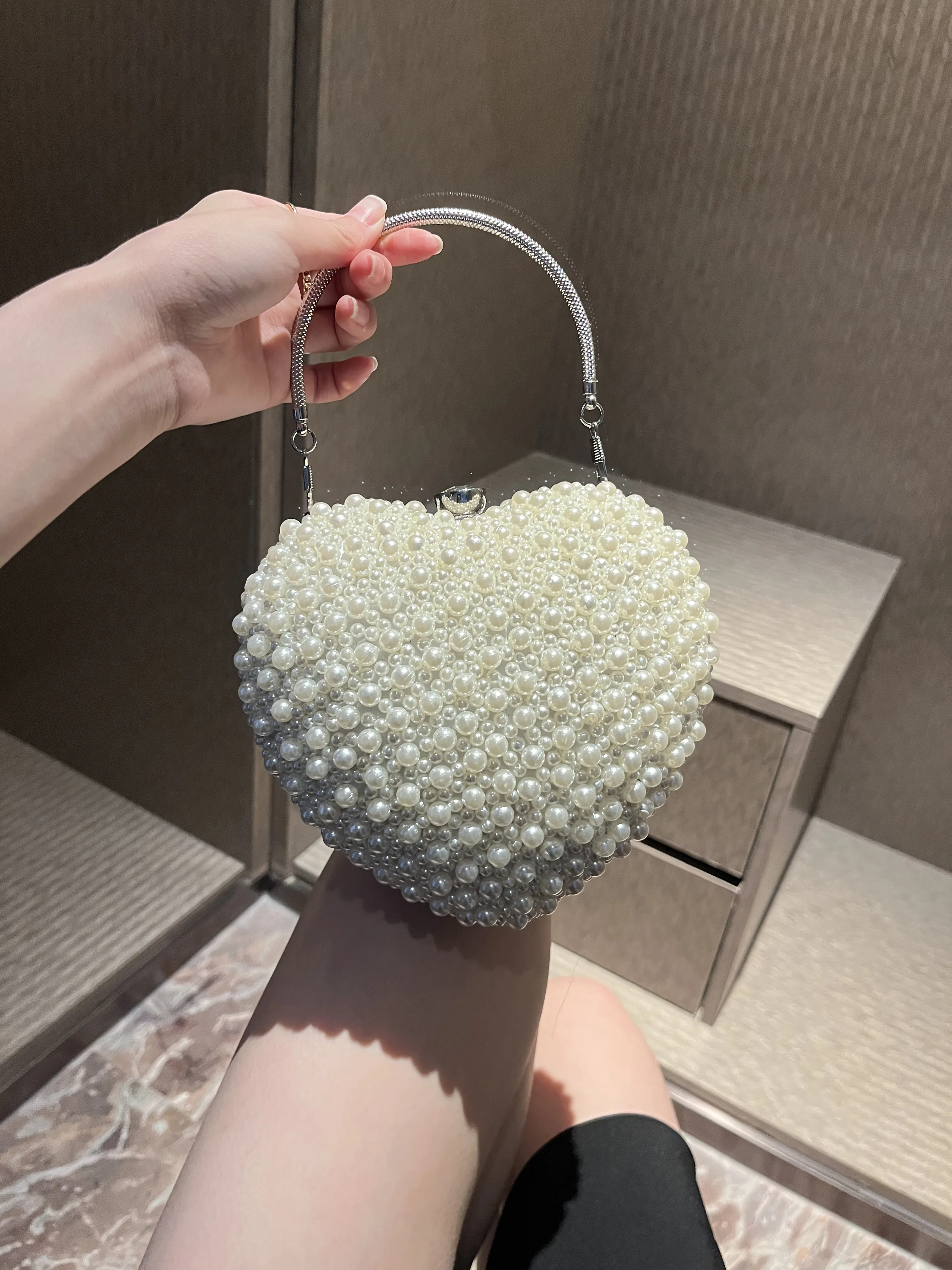 New Style Party Dinner Pearl Bag Fashion Design Ladies Pearl Bead Bags Luxury Heart Shape Evening Clutch Bags For Women