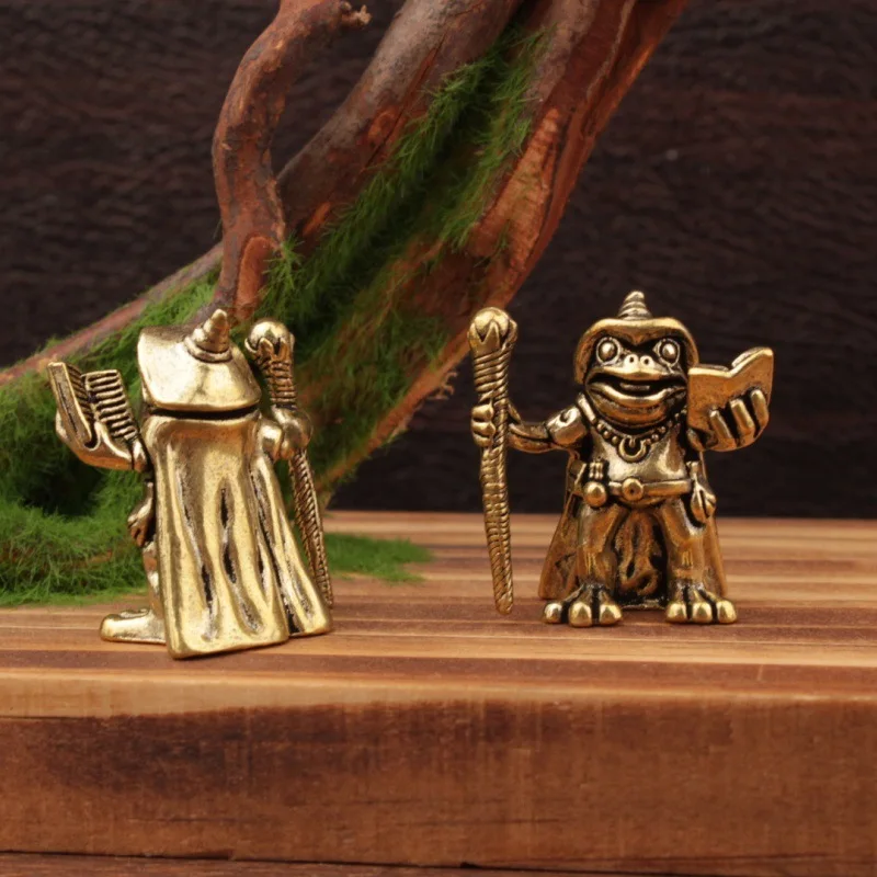1/2Pcs Frog Mage with Magic Book Tabletop Ornament Fun Frog Mage