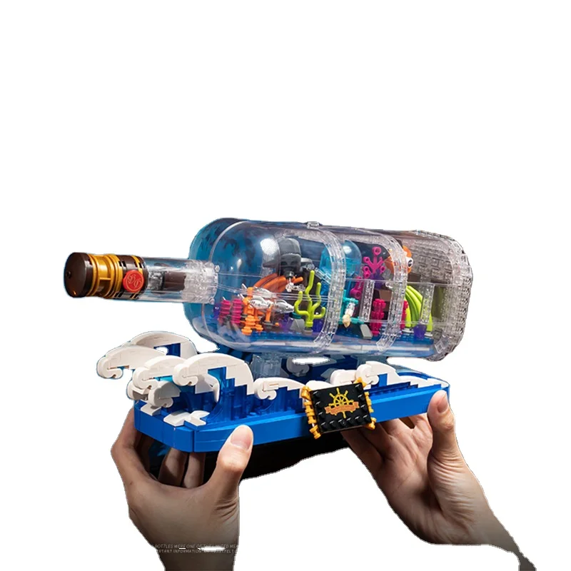 

Ecological Fish Tank Model Building Block Toy Small Angle Assembled Drift Bottle Kanagawa Wave Made Durable Plastic for