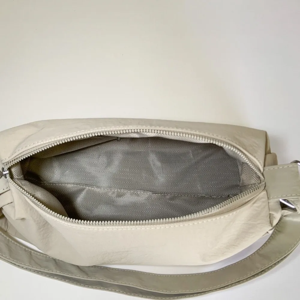 

Portable Solid Color Nylon Shoulder Bags Versatile Leisure Boston Underarm Bag Y2k Casual Women's Handbag Daily