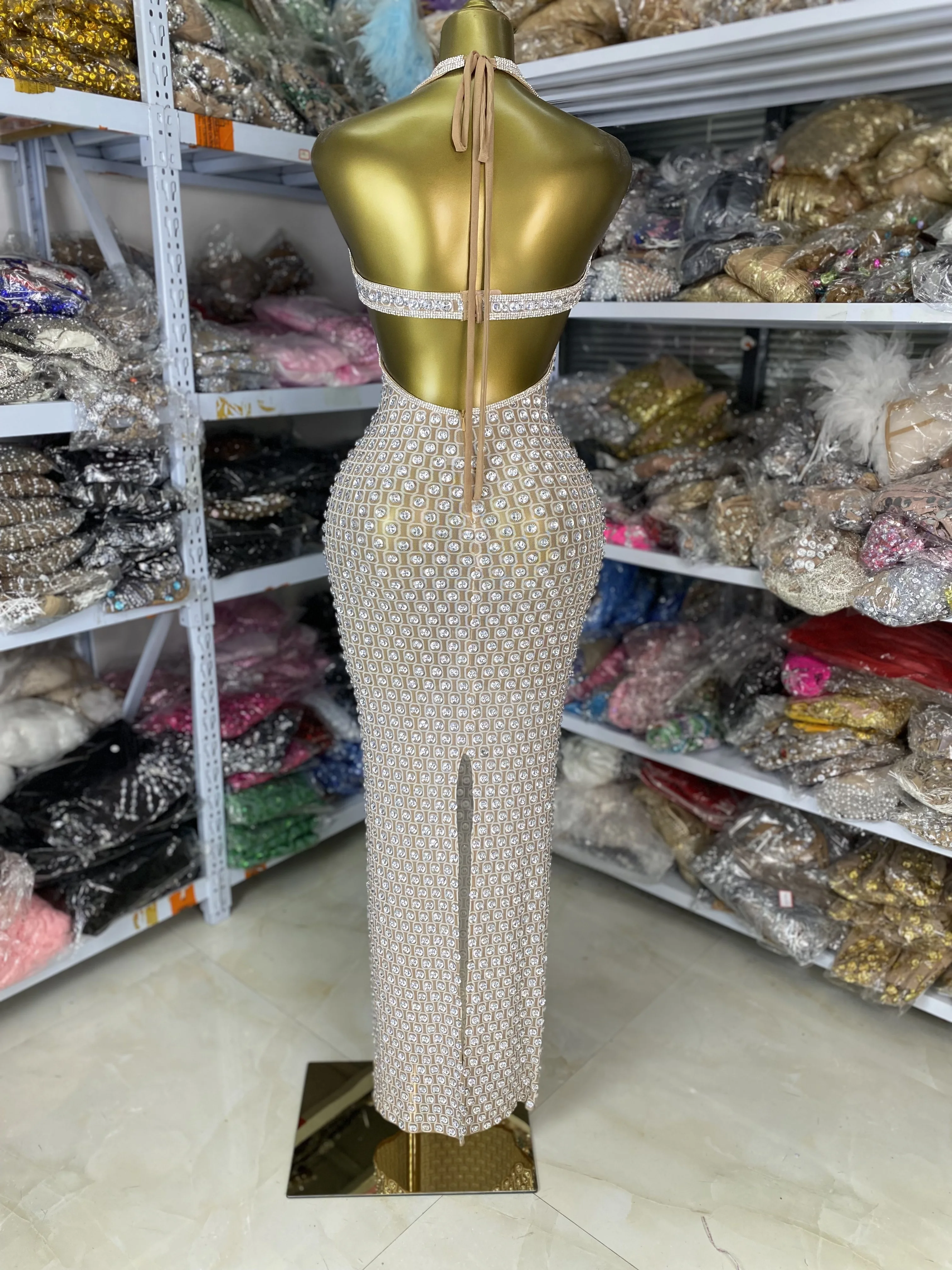 고급 패션 여성용 실버 반짝이 라인스톤 홀터 딥 V넥 컷아웃 맥시 롱 드레스 생일 연예인 이브닝 파티 가운