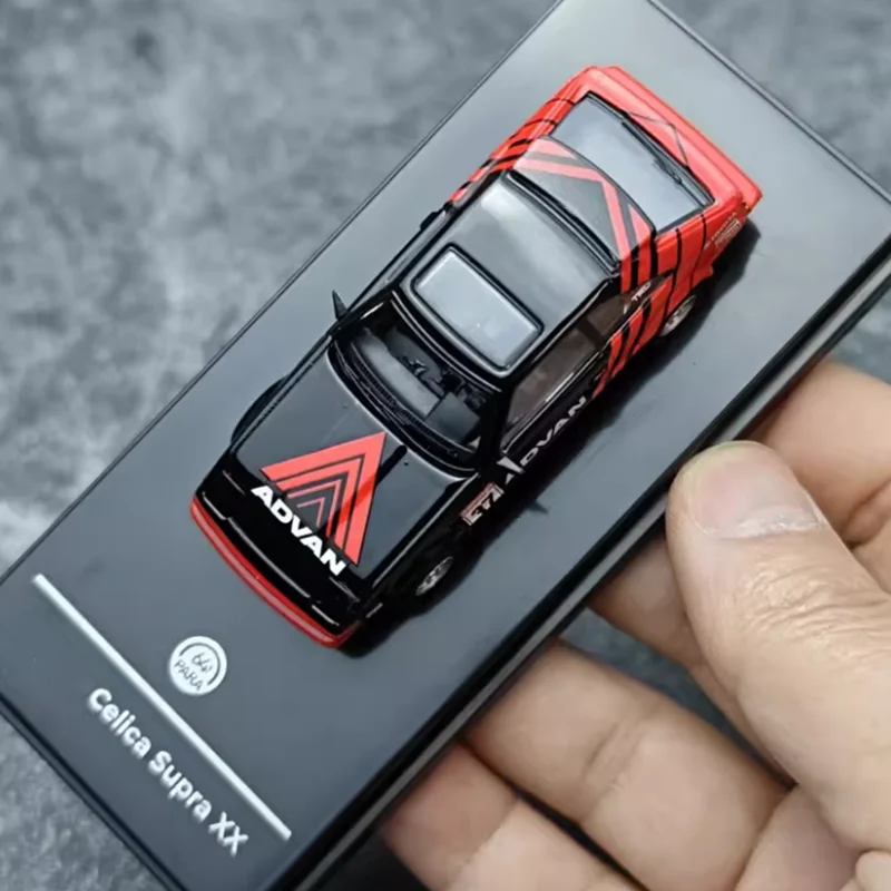 PARA Diecast 1:64 Scale Celica Supra XX Alloy Simulation Car Model Collection Souvenir Display Ornaments Vehicle Gift
