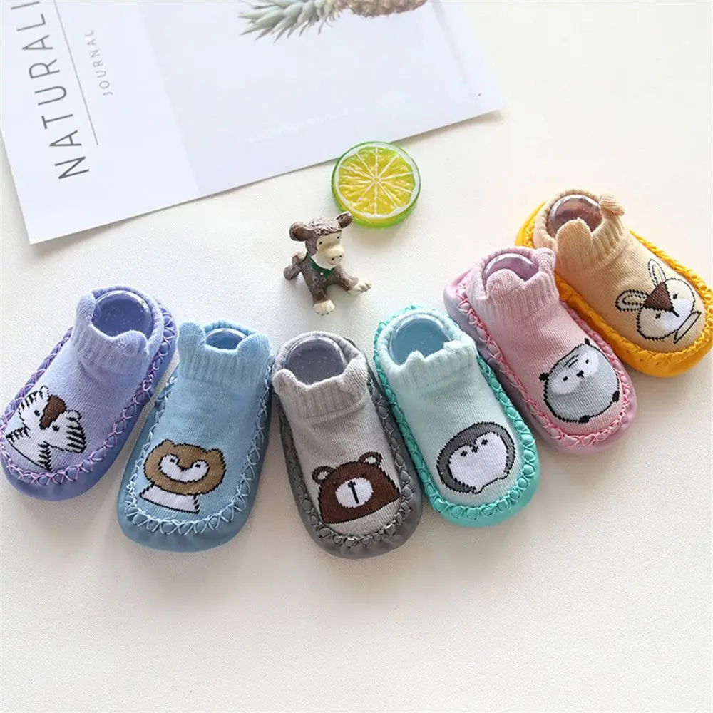 Kinder Anti-slip Socken Schuhe Neugeborenen Baby Kleinkind Gekämmte Baumwolle Nicht-slip Boden Socken Cartoon Indoor Socken Säuglings schuhe