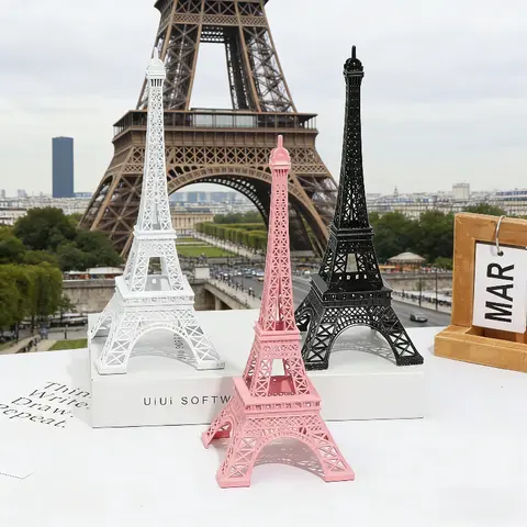 Eiffel Tower Model European Style Craft Statue, Creative Home Decor Table Ornament for Travel Souvenir Gift
