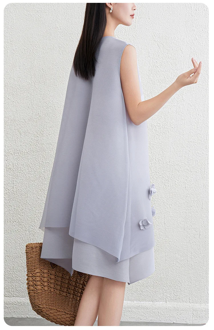 Miyake Plissiertes Kleid für Damen in Grau mit 3D-Schleife und Blumenapplikation, Frühling/Sommer 2026, A-Linie, Party, Schick, Stilvoll, Dezentes, Cooles Outfit – Detail 11