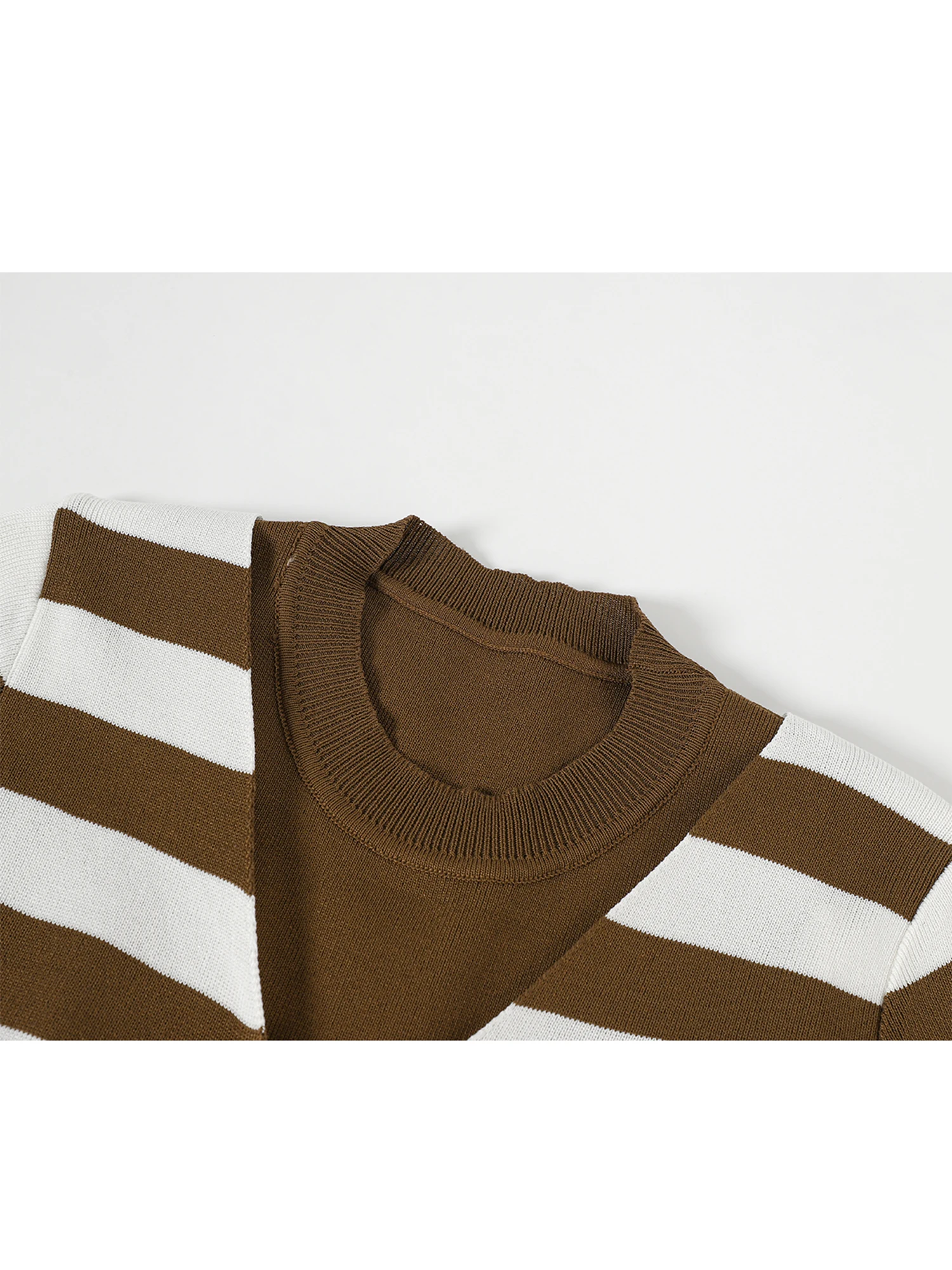 المرأة البني محبوك تي شيرت Y2k Gyaru المحملة الأعلى خمر 90s الجمالية طويلة الأكمام مخطط تريكو تي شيرت 2000s الملابس الخريف