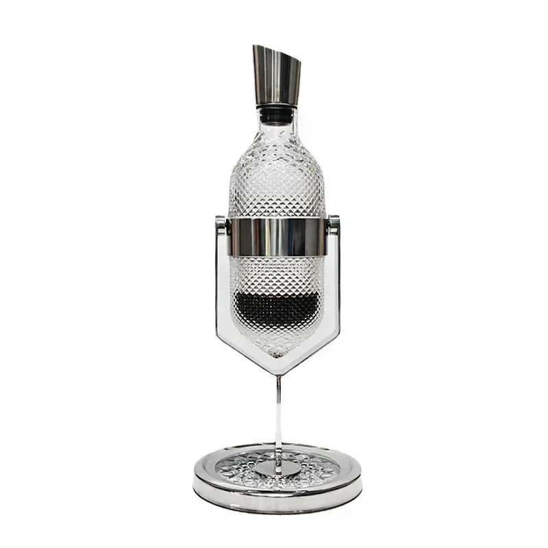 

Tumbler shaker, spinning top wine decanter