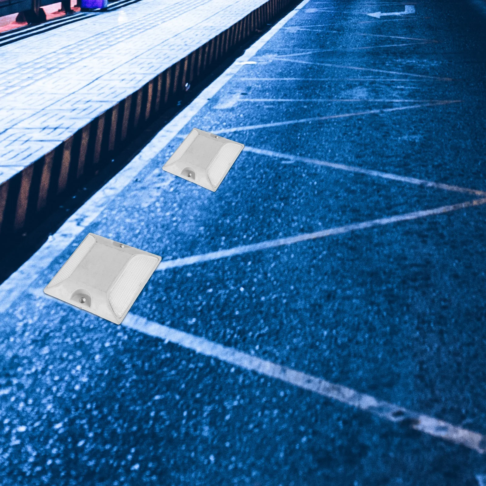 

2Pcs Reflective Road Markers Dual Yellow Raised Design Driveway Pavement Safety Emergency Reflectors for Roadside Use