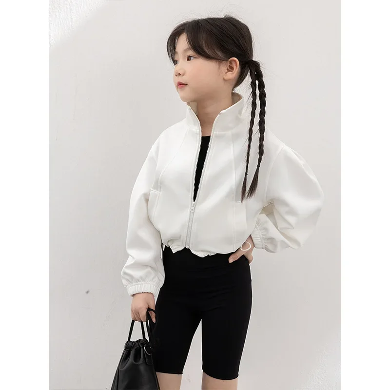 Girls' loose zippered sports jacket 2024 spring new children's short versatile design long sleeved jacket top