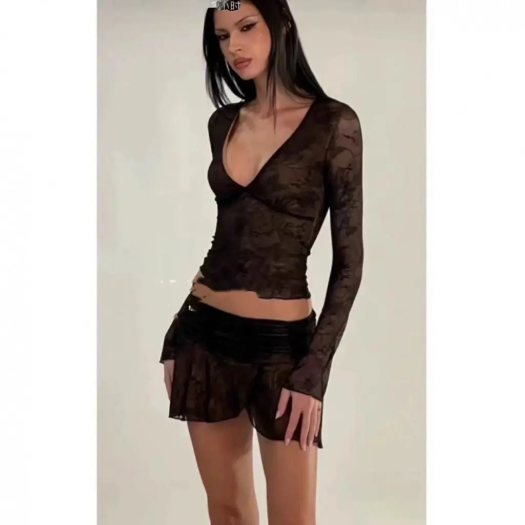 

Iamgia Pure Lace Топ с v-образным вырезом и длинными рукавами для женщин Сексуальная футболка в европейском и американском стиле Sweet Spice Girls с перспективным дизайном