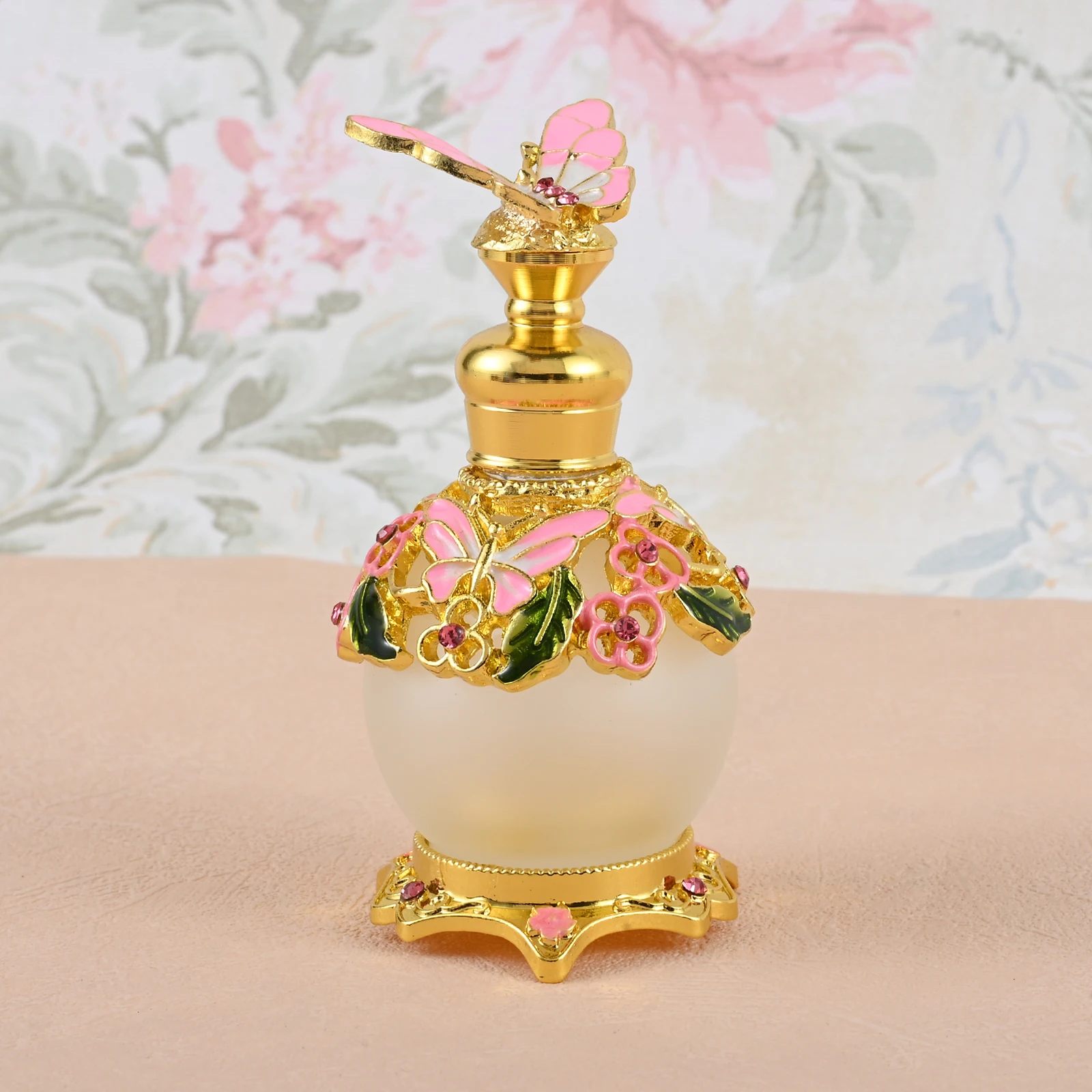 Elegant Mini Bottle 15ml Pink Butterfly Cap Golden Alloy Hollow Flower Pattern Ornament Decor Vanity Table Dresser Bookshelf