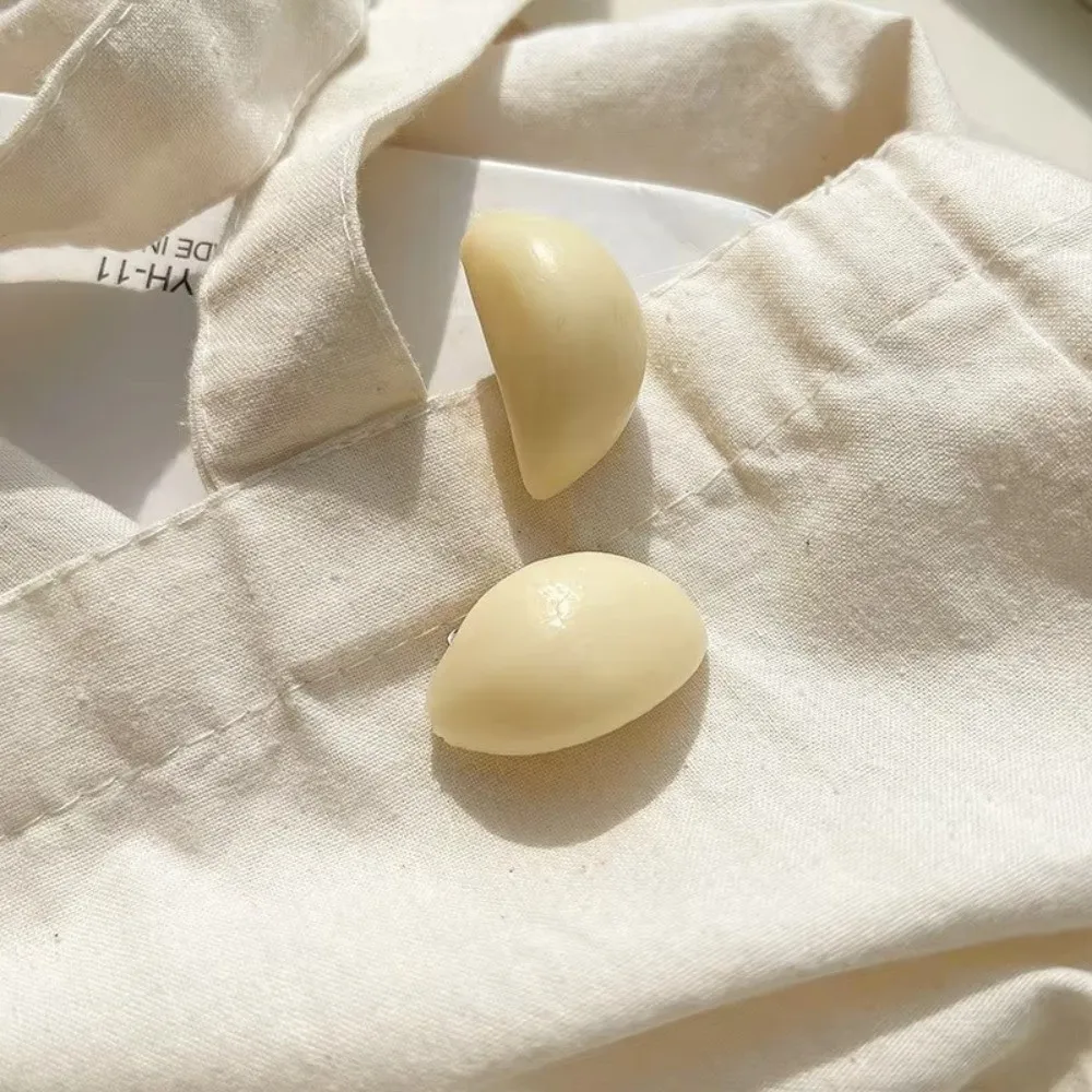 

10 Pcs Set Cute Mini Size Garlic Hair Clips Simulation Garlic Granules Funny Bang Clips Non-Slip Grip Clips Hair Accessories