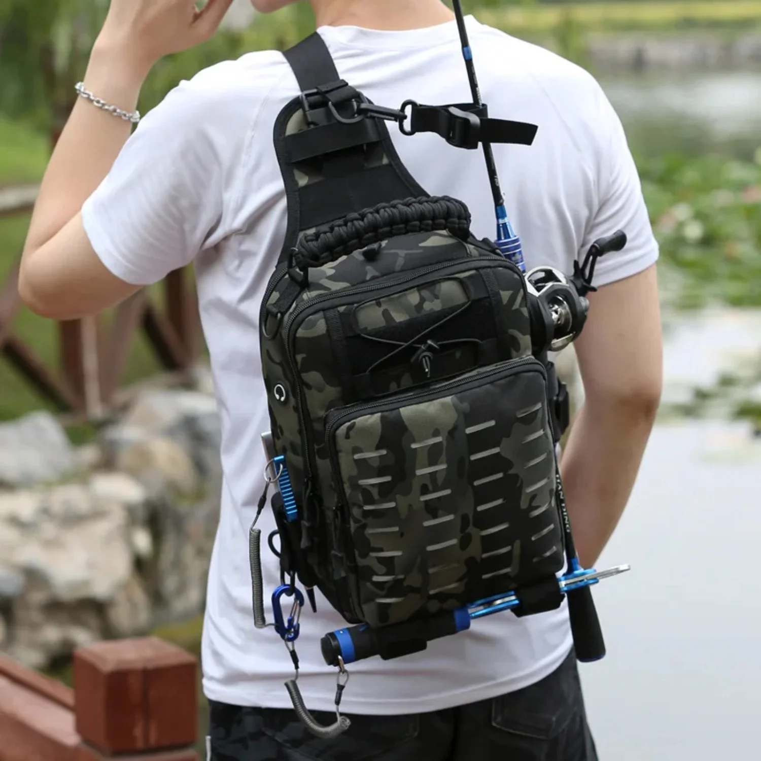 

Multifunctional Fishing Tackle Fish Lure Bait Pack Waterproof Single Shoulder Messenger Backpack