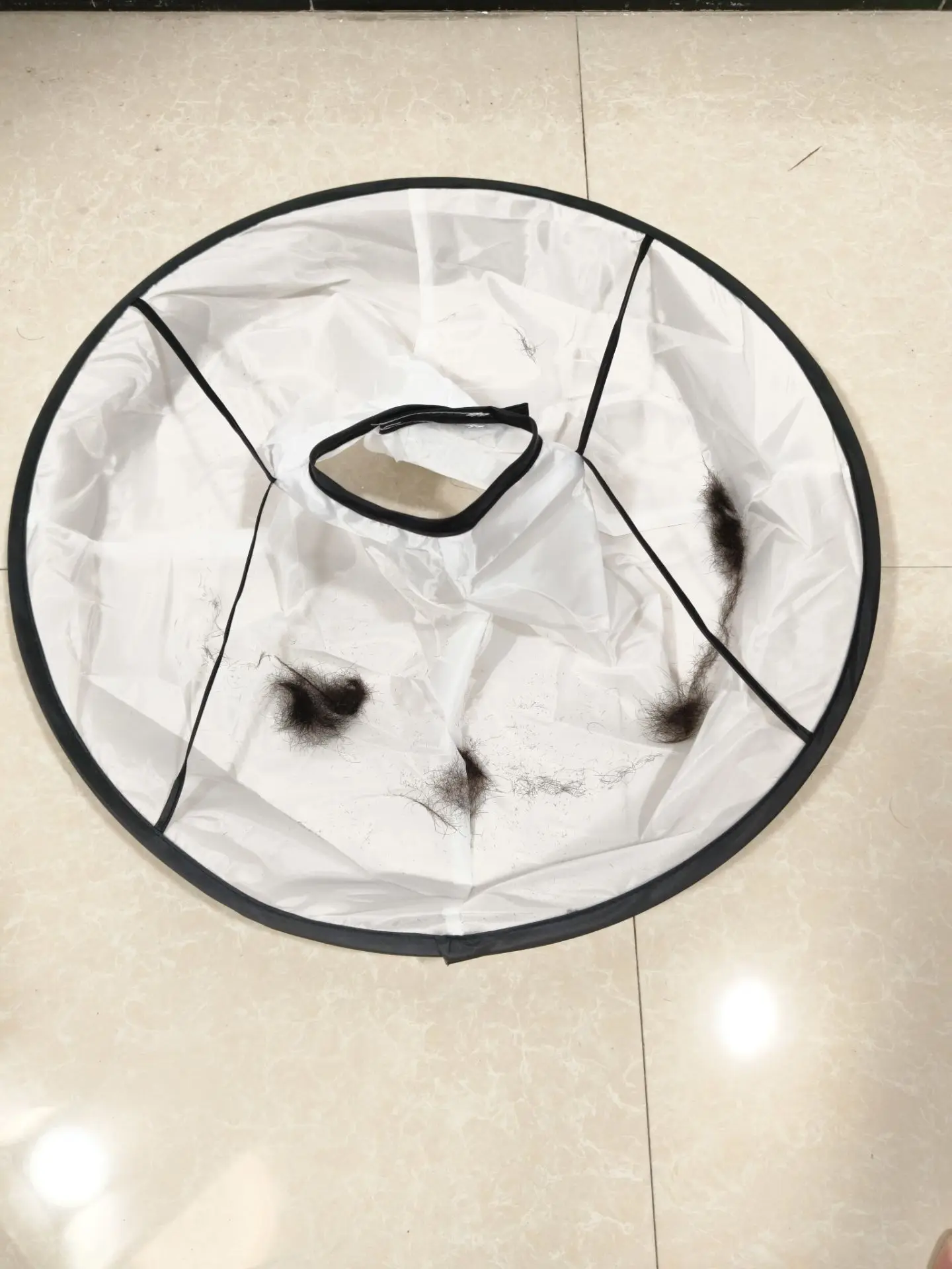 Professioneller Friseurumhang in Salonqualität - Antihaftbeschichtet, Verstellbarer Hals, Geeignet für Stylisten und Friseure – Detail 7