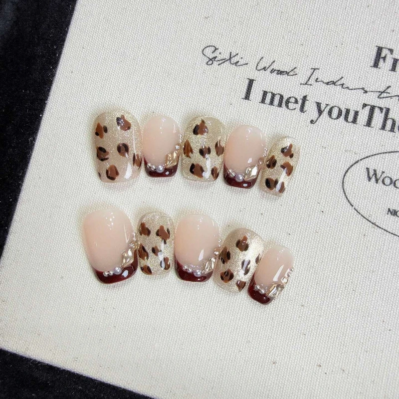 

10pcs Brown Leopard Print French Press on Nails Pearl Manicure Wearable Nail for Women and Girls False Nail