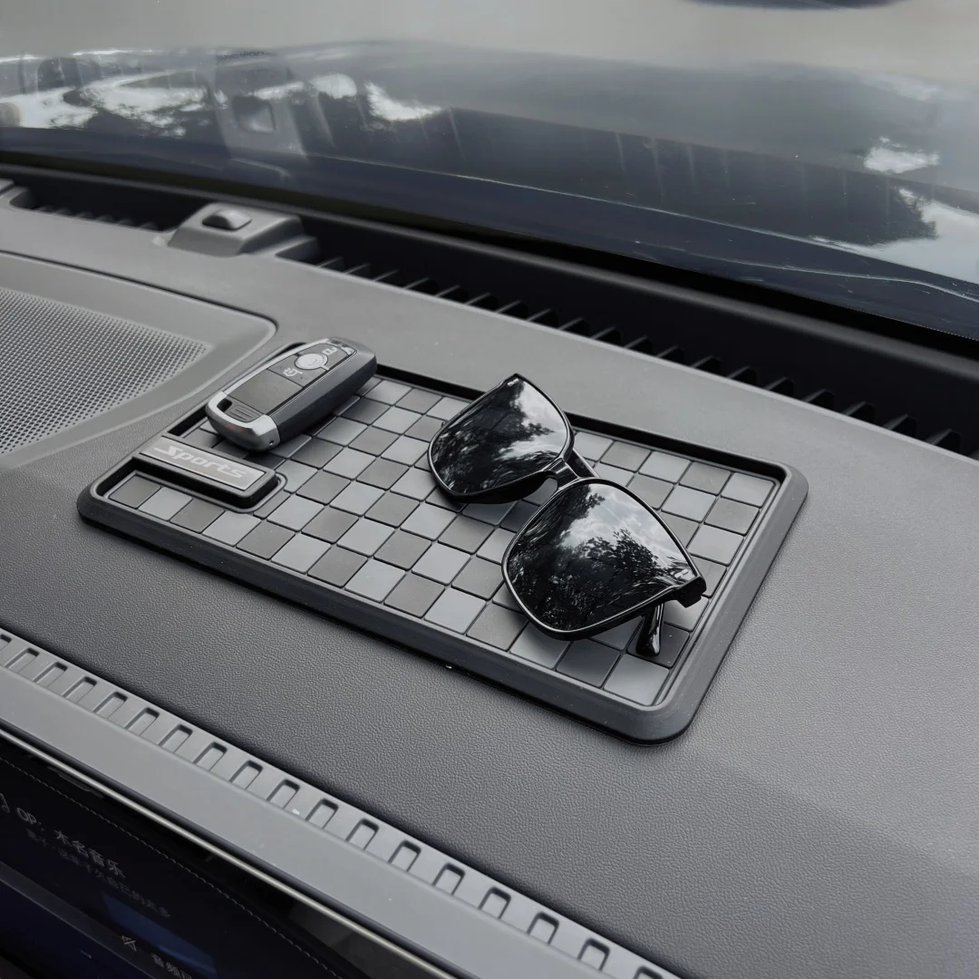 Sports Style Car Center Console Anti-Slip Mat Multi-Functional Automotive Dashboard Storage Soft Pad Key and Sunglasses Organize