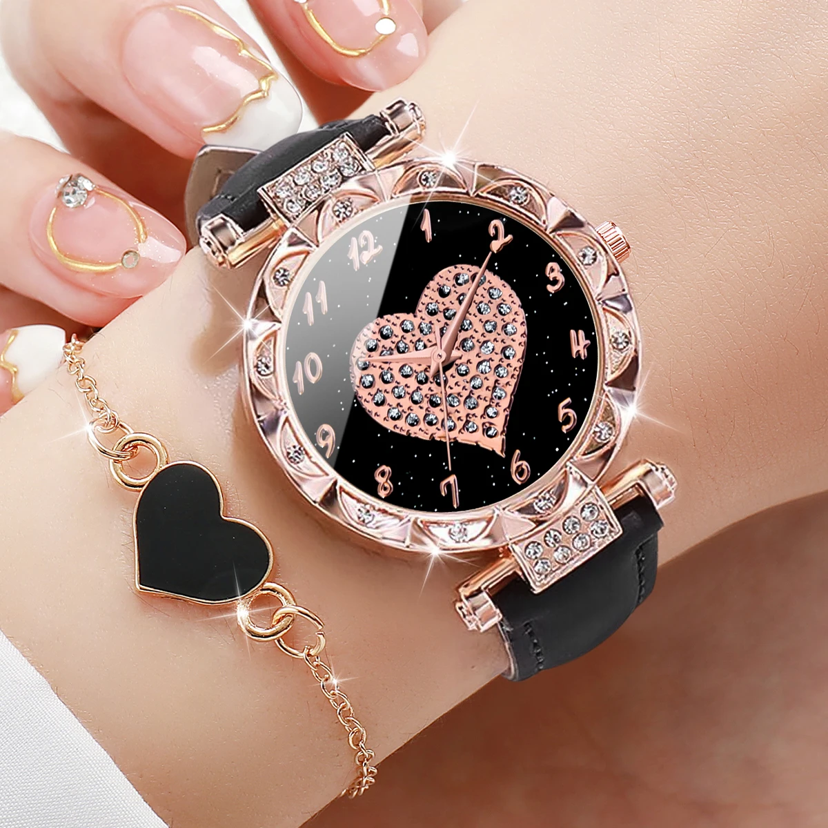 6PCs/Set Fashion Women\'s Watch Leather Strap Quartz Watch with Love Bracelet Set