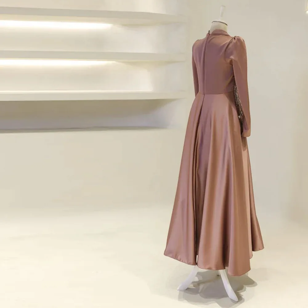 カスタムサテンイブニングドレス、ビーズ付きAラインイスラムアビエ、プロムドレス、アンクル丈、ハイネック、長袖、ムスリムフォーマルガウン