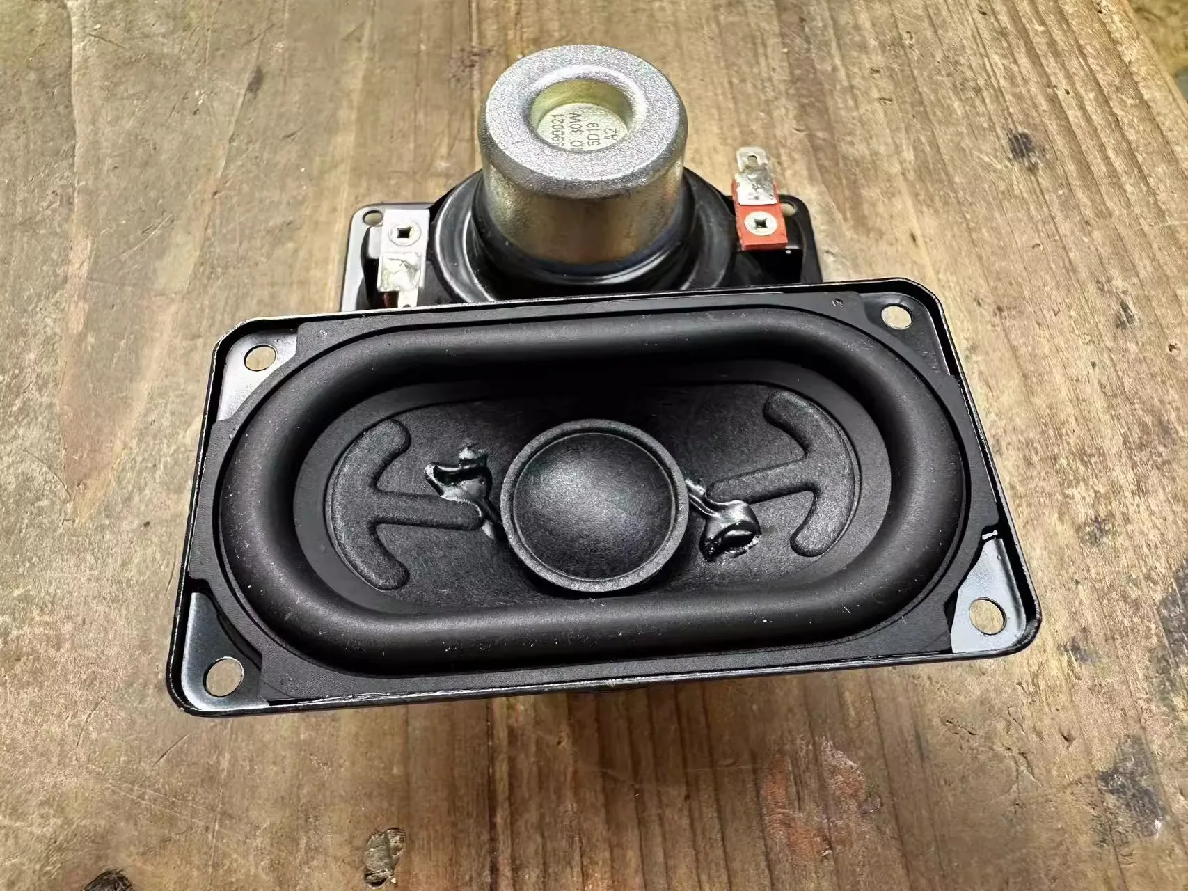 GHXAMP für Harman 90x48mm Hochleistungs-Rechteck-Racetrack-Lautsprecher – Audiophile, Neodym, Papiermembran, 4 Ohm 30 W 2 Stück – Detail 3