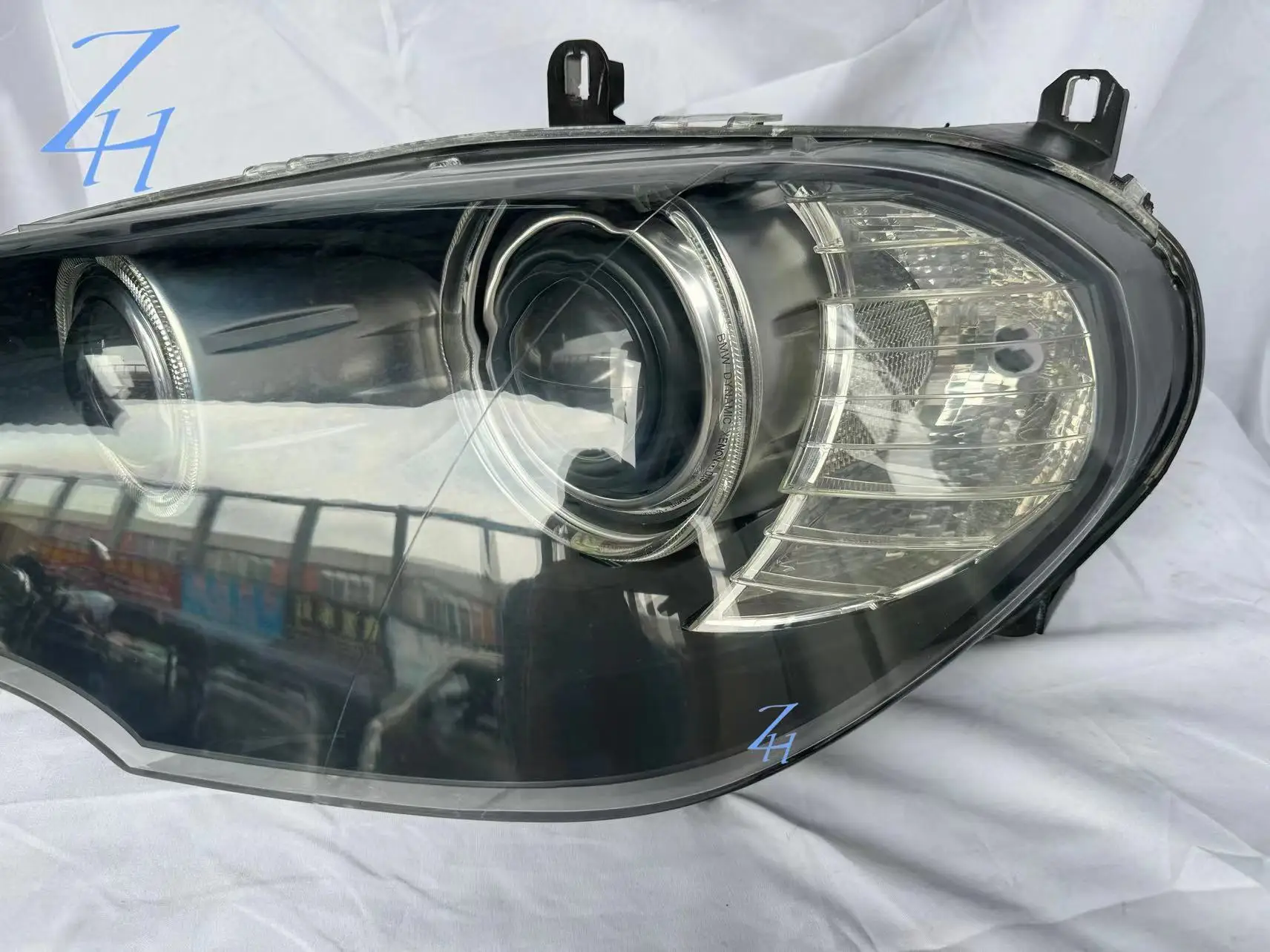 For BMW X5 E70 Automotive Headlights 2008-2010 Xenon headlight assembly Driver/passenger side headlight Original manufacturer