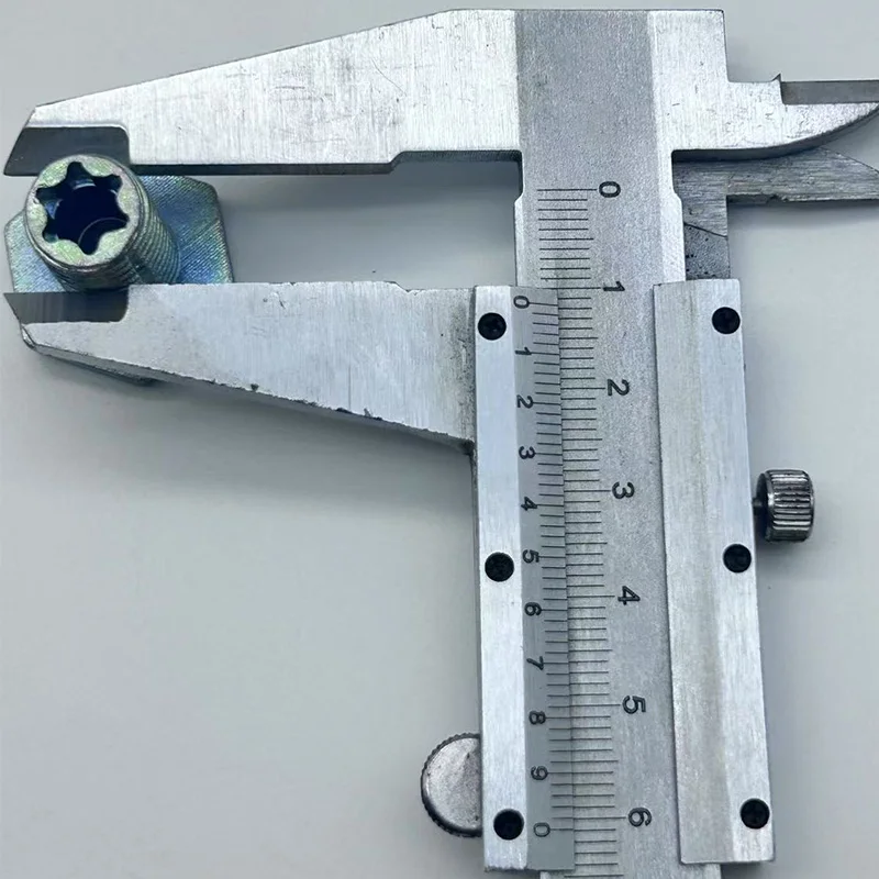 لمرسيدس بنز تعديل مسامير الجوز طقم تصليح السيارات مسامير الحديد محاذاة الجوز تعديل المصباح البراغي AB C E S ML GL CLA