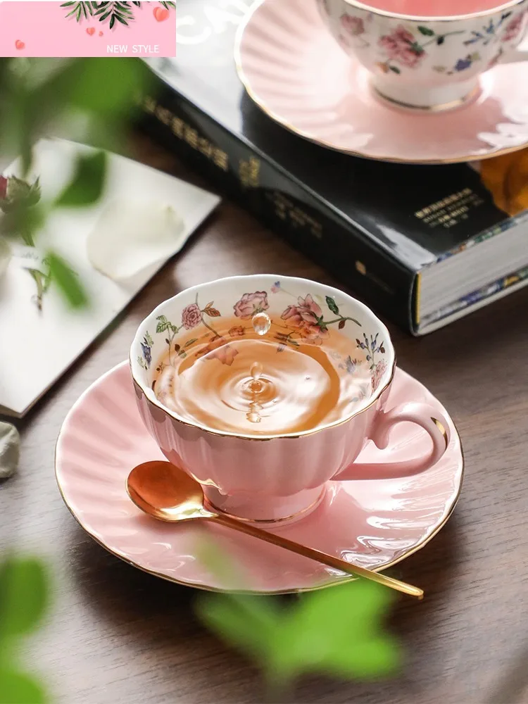 

Подарочный набор кофейных чашек с розой, фарфоровый сервиз для послеобеденного чая из костяного фарфора, чашки, органайзер для кофе, посуда для чаепития, дома