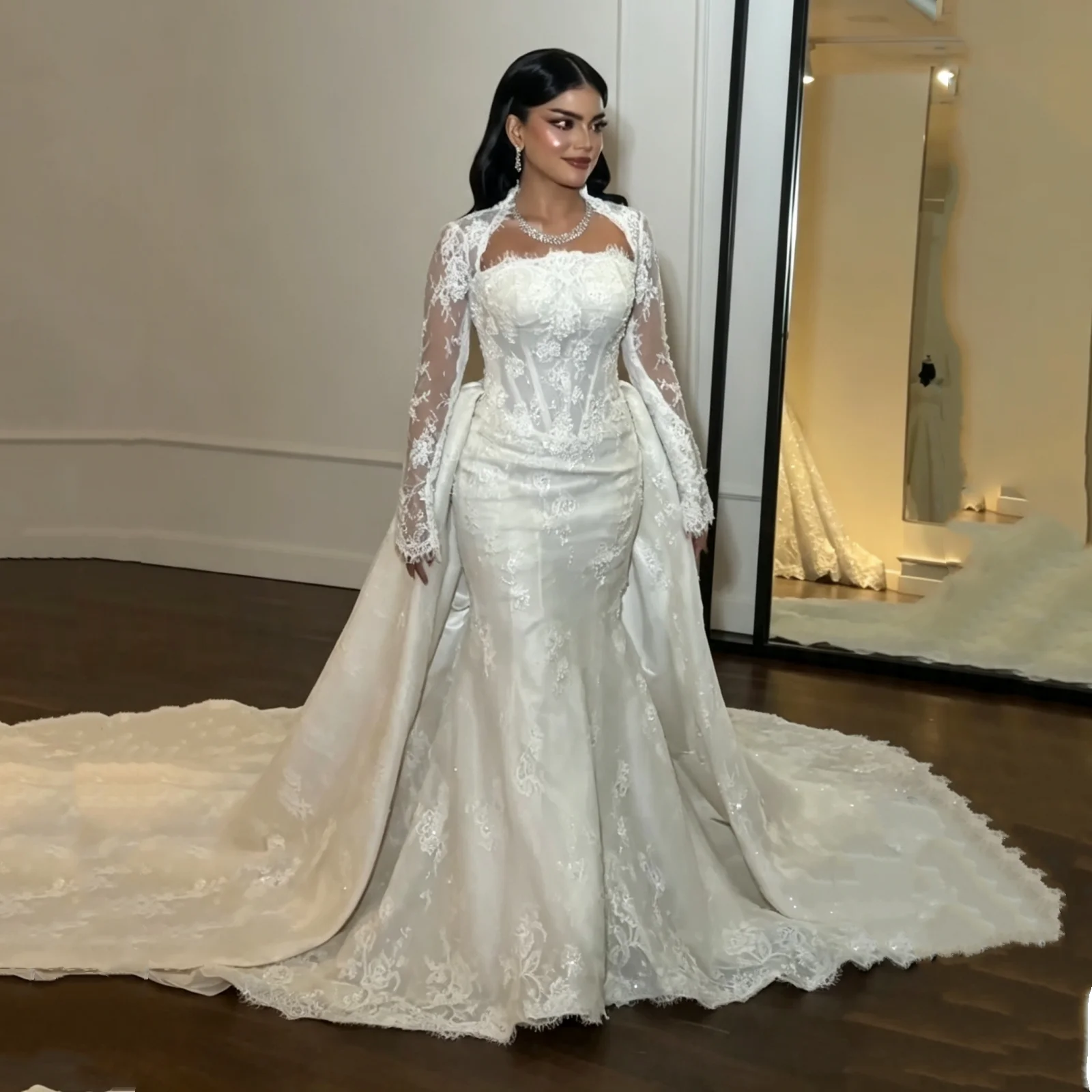 Elegant Transparent Lace Long Sleeve Mermaid Wedding Dress White Satin Bridal Ball Dress Detachable Tail Retro Bride Dress Custo