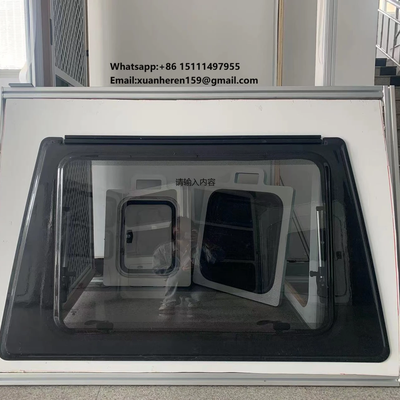 

Openable Transparent UV Resistant Frontless Sunroof Mounted on Upper Part of Car Front for RV Body Parts