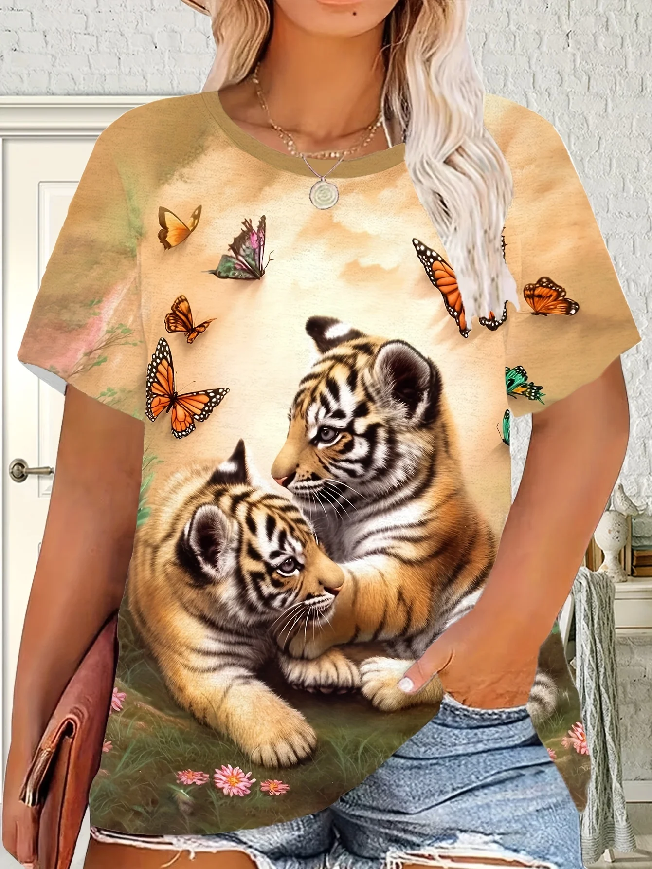 Women Crew Neck Short Sleeve T‑shirt Cute Tiger Cubs Butterfly Flower Vintage Art Print Summer Casual Top
