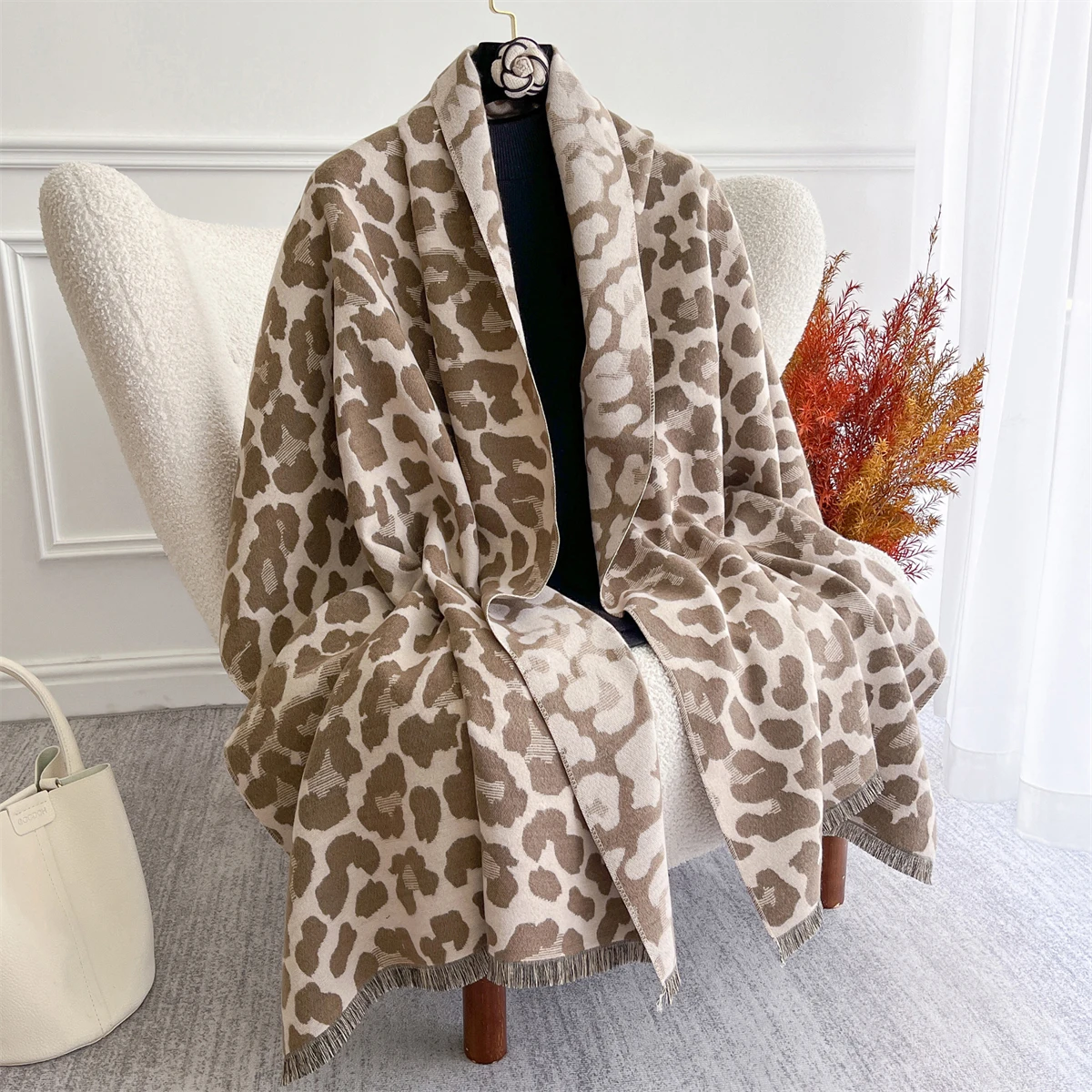 

Travel Poncho Warm Cashmere Scarf Women 2025 Luxury Thick Blanket Winter Bufanda Shawl Print New Wraps Pashmina Female Stoles