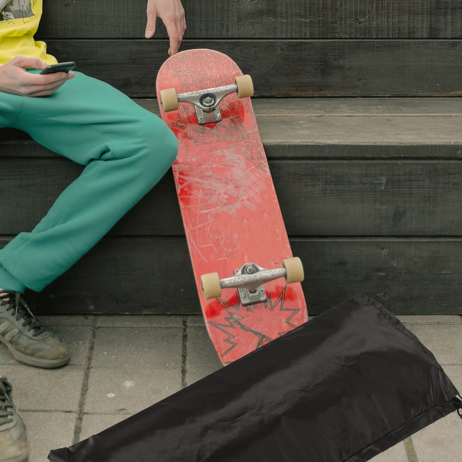 

Portable Black Skateboard Bag Professional Sling Shoulder Carry Bag for Gym Outdoor Sports Multifunctional Skateboard Sling