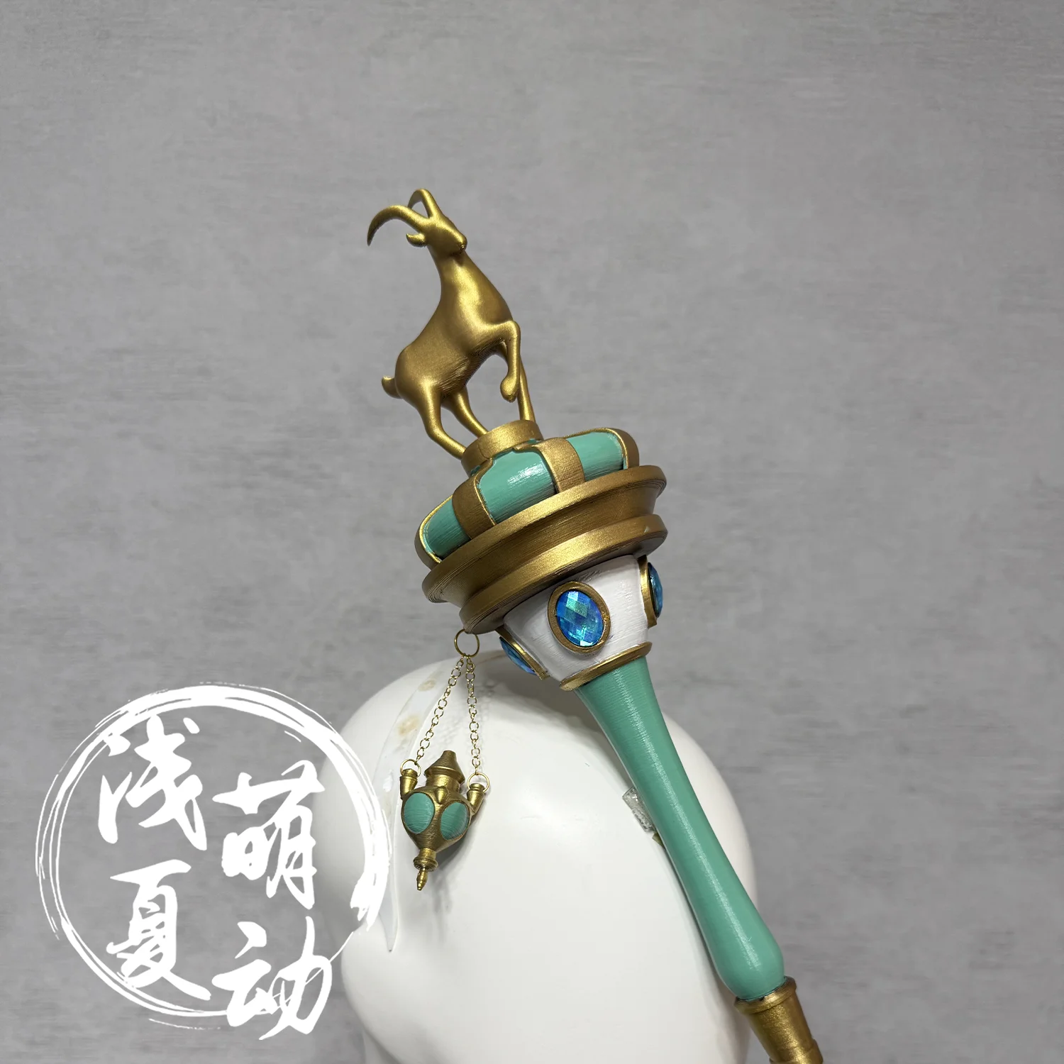 อุปกรณ์ประกอบฉากคอสเพลย์ของเอเวลิน โมรา สตัฟฟ์ ไอเดนติตี้ วี สำหรับงานปาร์ตี้แฟนซี ฮาโลวีน คริสต์มาส