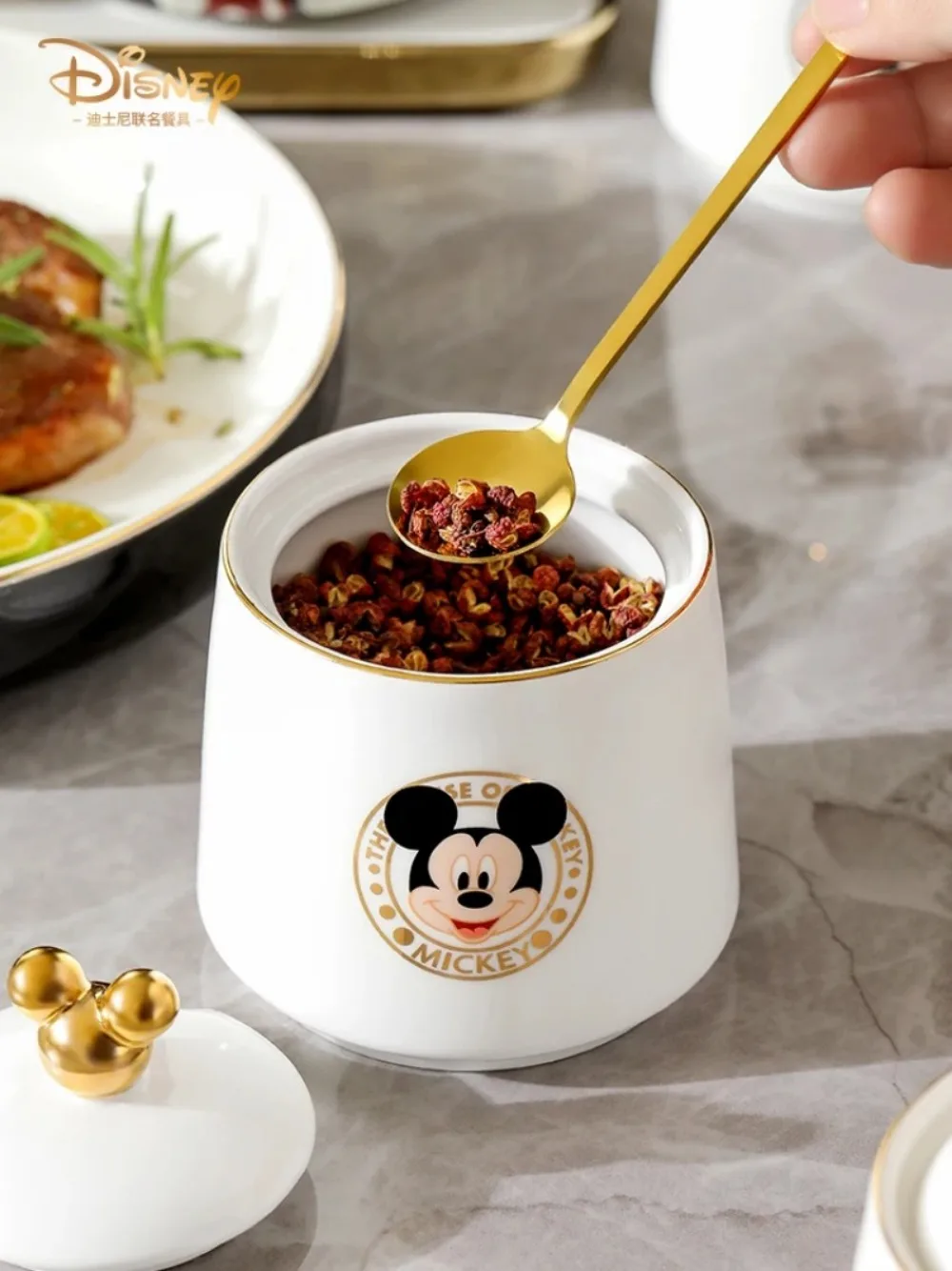 Disney Mickey Mouse Ceramic Spice Jar 3-Piece Seasoning Jar Set Spice Box Salt Shaker Seasoning Bottle Disney Kitchen Products