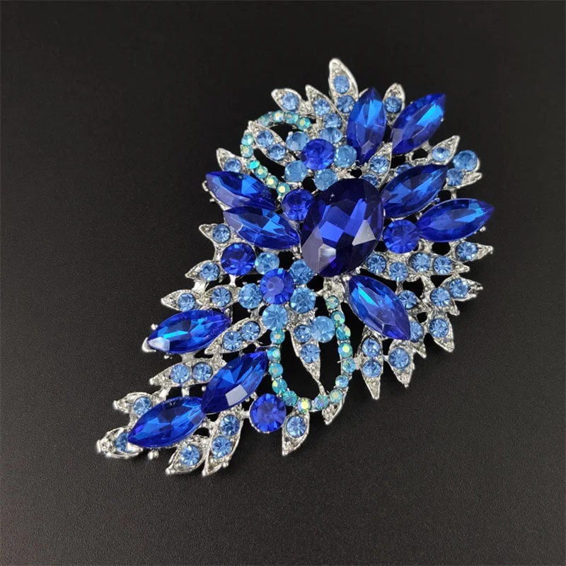 Crystal Trend Brooch Temperament Rhinestone Water Drop Corsage Women\'s Clothing Accessories Gift