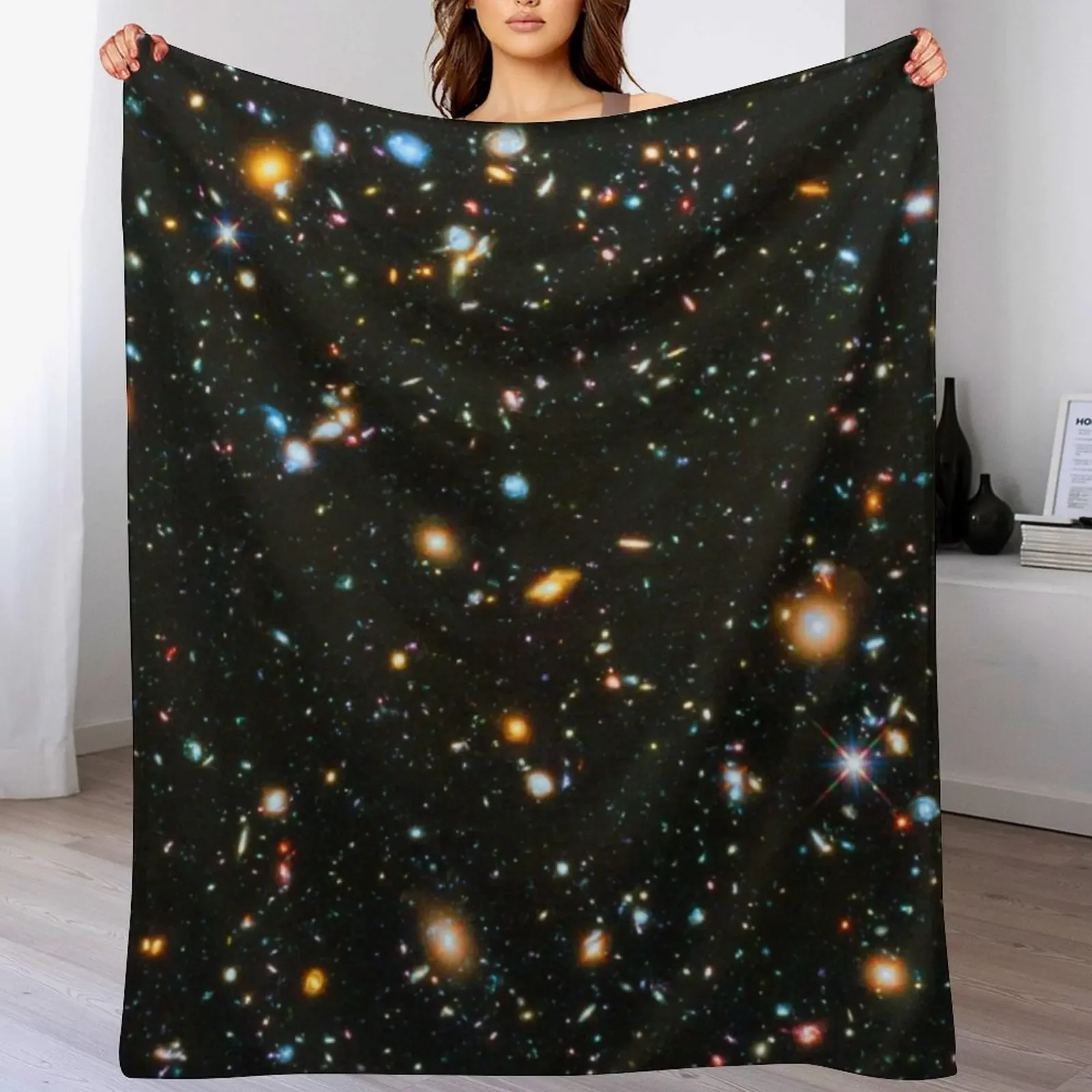 Hubble Extreme Deep Field (UV) Throw Blanket Retros Picnic Warm Multi-Purpose Blankets