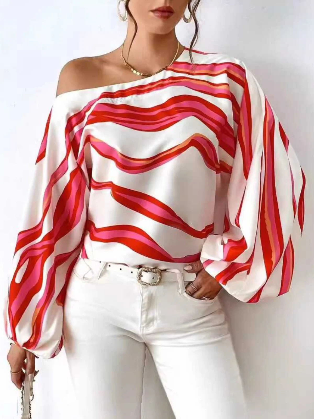 

Sexy Long Sve Women's T-irt Wave Print Slant Collar oulder Bared irt Street Sle Slim Fit Polyester Lantern Sve