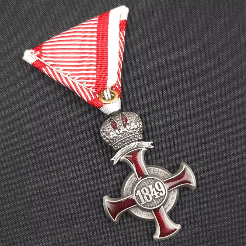 

Репродукция Silver FJ Honorary Cross of the Austro Угорская империя во время Второй мировой войны I
