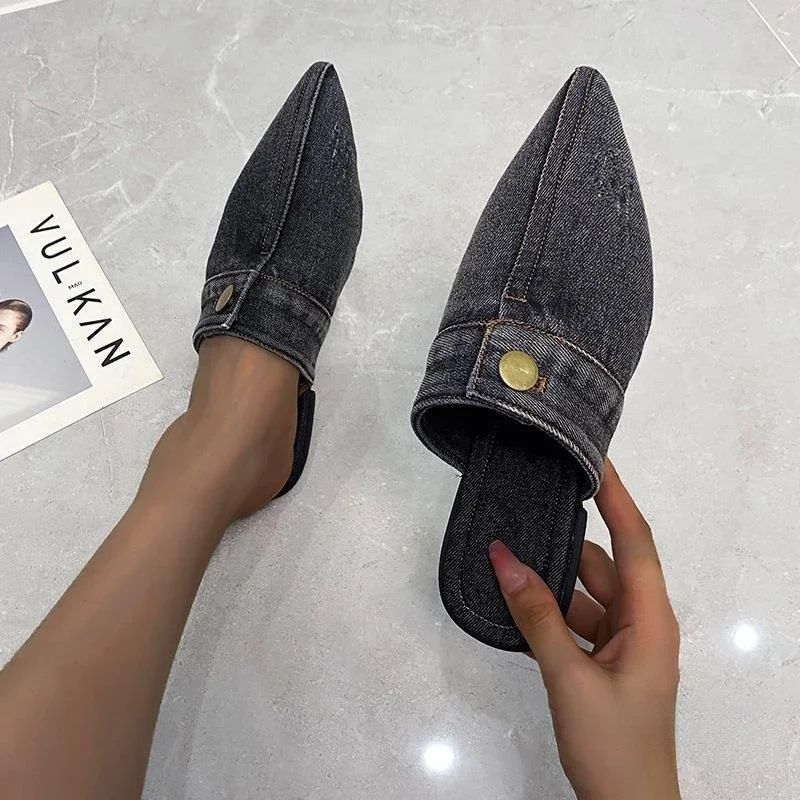 Pantofole in Denim donna muli piatti scarpe moda Casual Slide infradito donna blu Designer sandalo punta a punta Classic Jean Mules