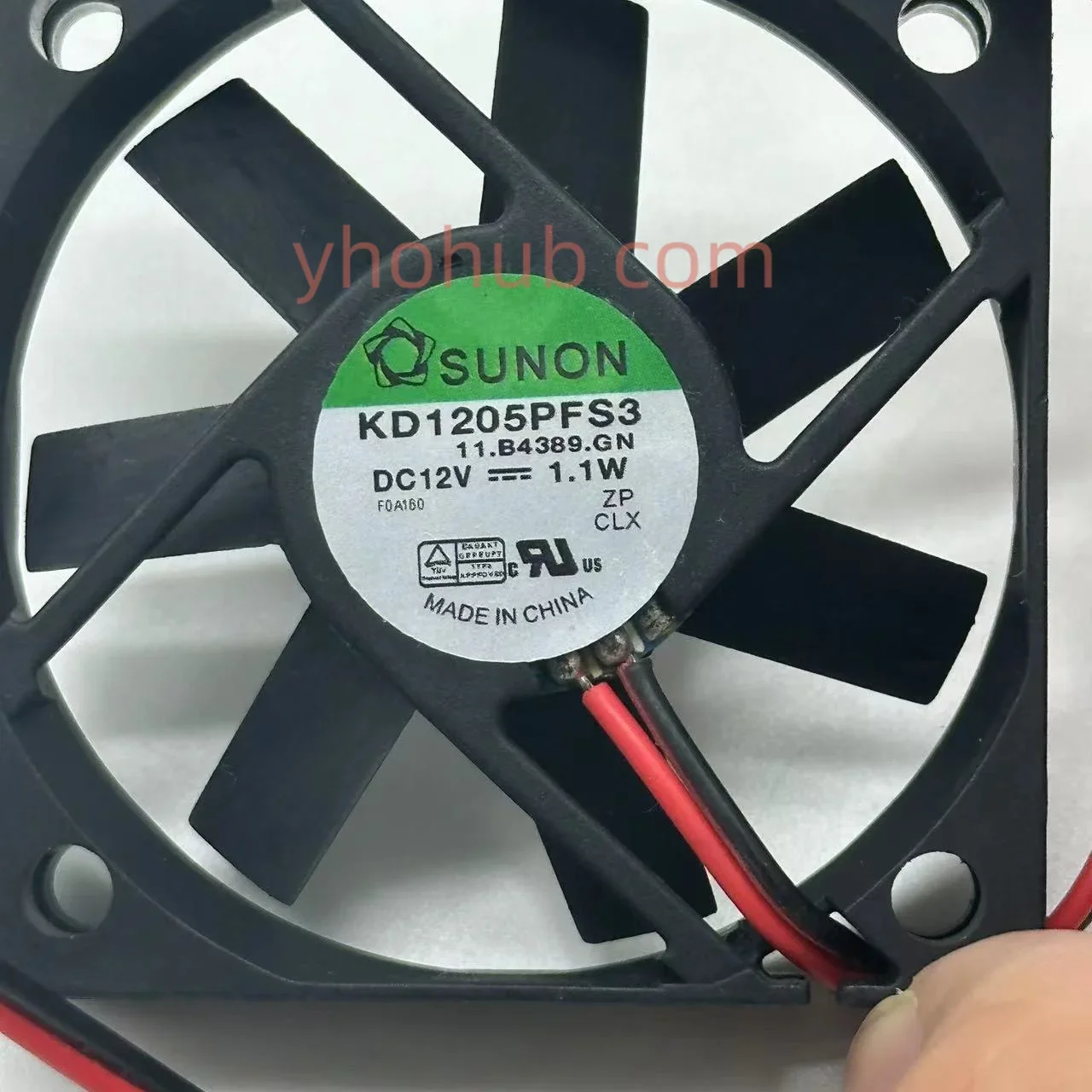 

SUNON KD1205PFS3 11.B4389.GN DC 12V 1.1W 50x50x10mm Server Cooling Fan